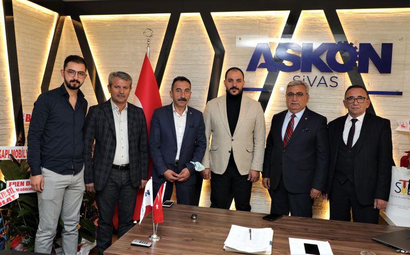 SİVAS TİCARET BORSASI YÖNETİMİNDEN ASKON SİVAS ŞUBE BAŞKANI YARAŞ'A HAYIRLI OLSUN ZİYARETİ